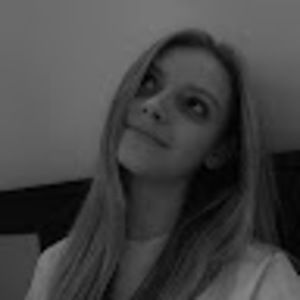 Meet your Posher, Eva may